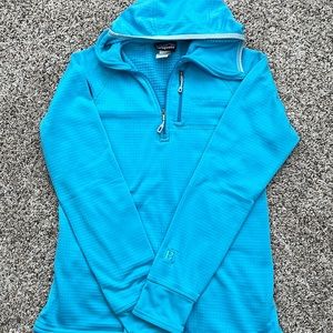 Women’s Patagonia pullover hooded top